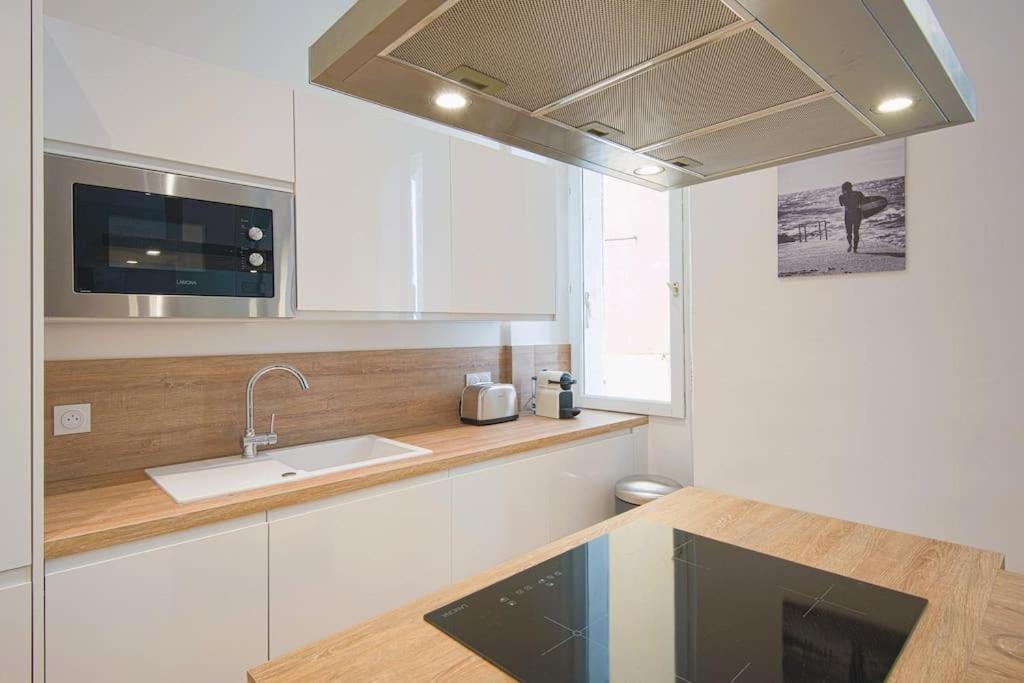 Spacious T2 Near The Halles And The Harbour Тулон Экстерьер фото