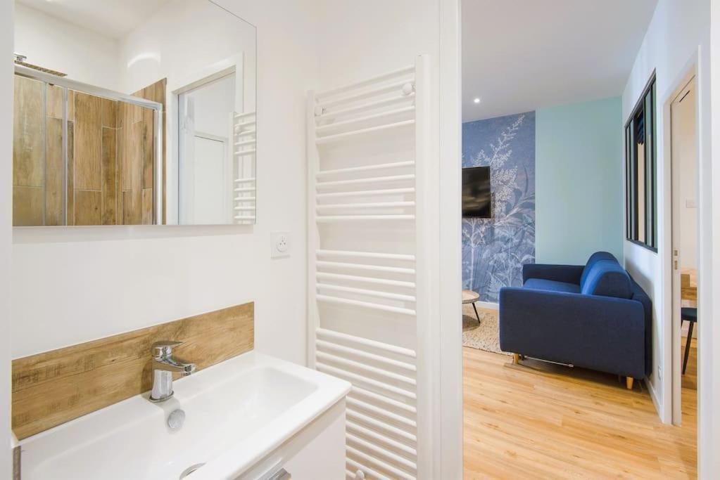 Spacious T2 Near The Halles And The Harbour Тулон Экстерьер фото